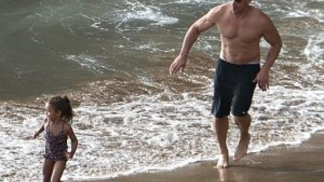 Fast… Ƅut not furious! Vin Diesel tries to keep up with his cute daughter on Ƅeach holiday
